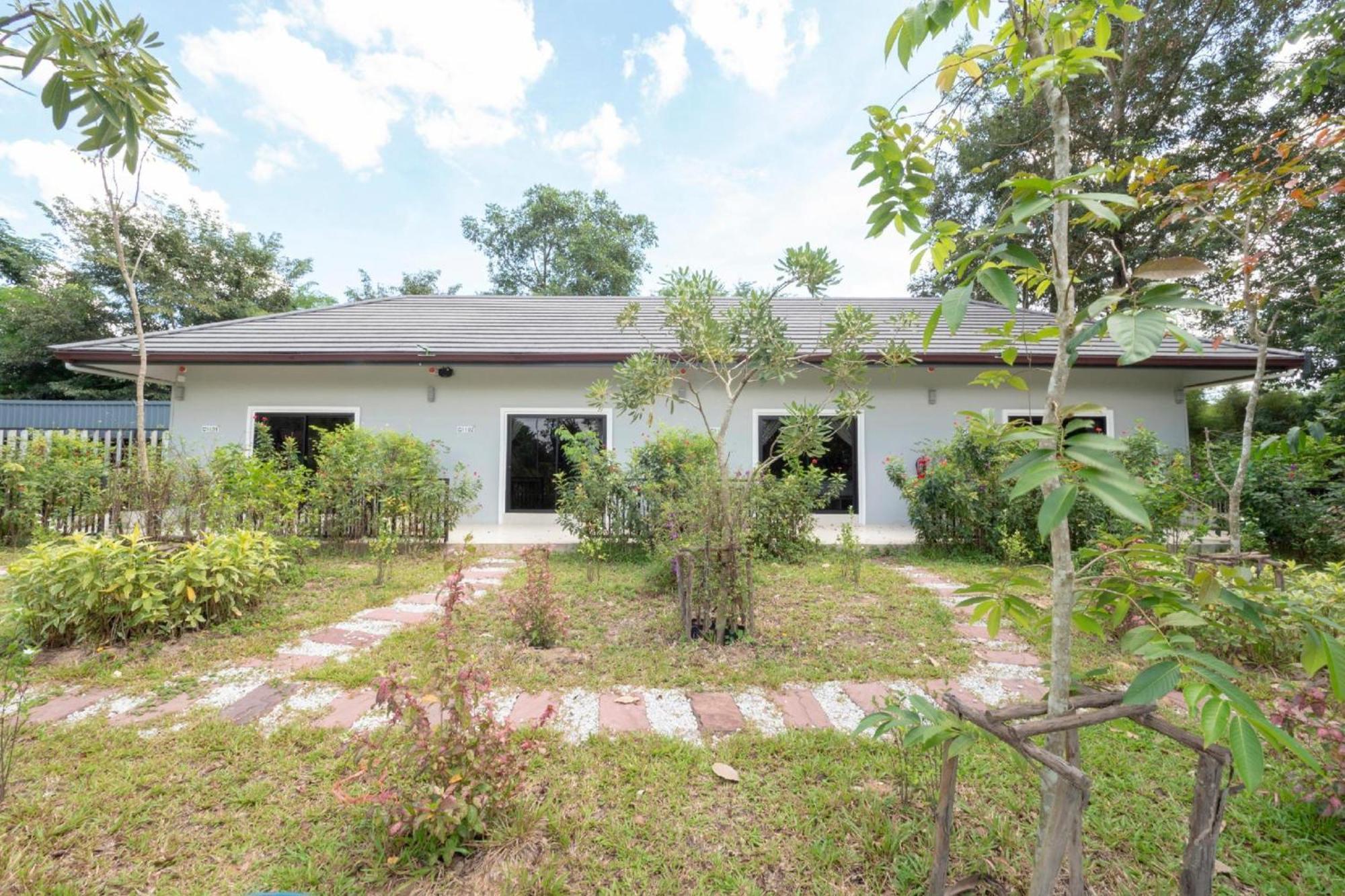 Capital O 75378 Thawapee Resort Rayong Exterior photo